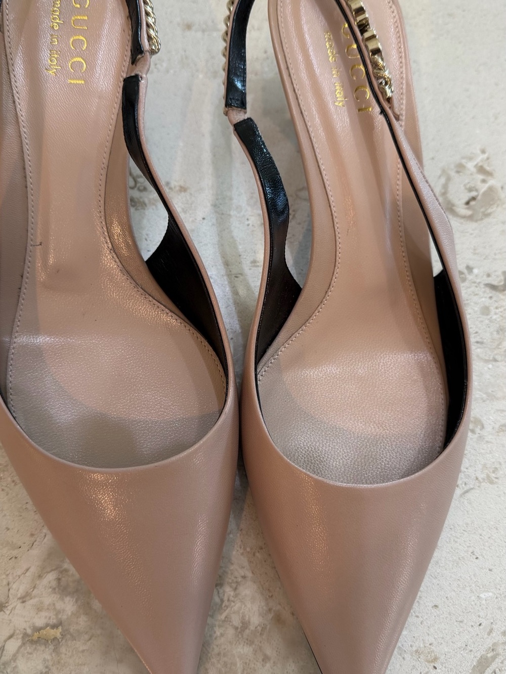 Gucci Women's Nude Slingback Pumps with Gold Accent - Picture 3 of 6